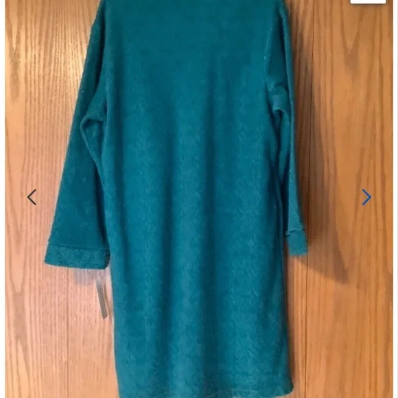 Miss Elaine Teal Robe - Picture 2 of 10
